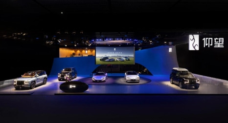仰望U8、U9、U7亮相成都車展：持續熱銷，展現頂級技術實力