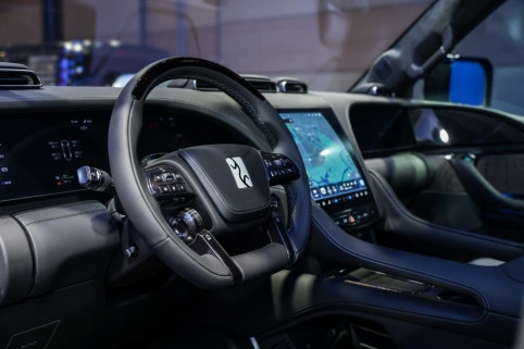 仰望U8、U9、U7亮相成都車展：持續熱銷，展現頂級技術實力