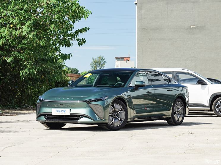 星途 星紀元 ES 2025款 Pro 100kWh