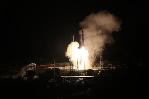 率先启动全球商用,吉利未来出行星座第三轨10星成功发射入轨