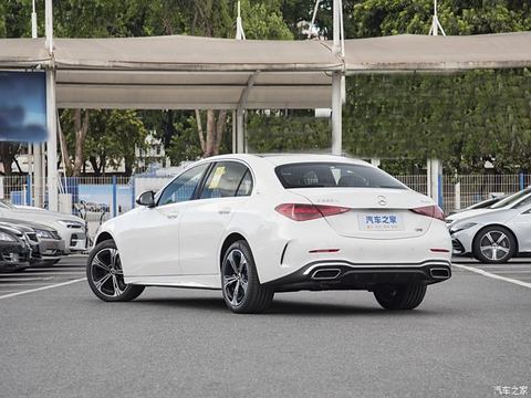 北京奔驰 奔驰C级 2024款 改款三 C 260 L 4MATIC 运动版