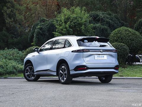 长安汽车 长安CS75 PLUS 2025款 第四代 1.5T 旗舰型