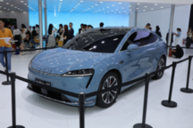 鸿蒙智行智界R7预售开启：26.8万起，华为技术加持