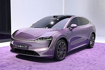 預(yù)售價(jià)26.8萬(wàn)/中型SUV 智界R7開(kāi)啟小訂