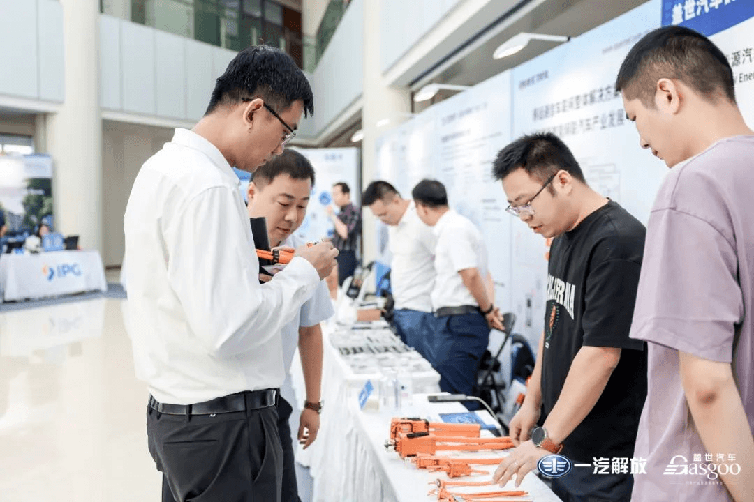 圓滿落幕 | 走進(jìn)一汽解放商用車創(chuàng)新技術(shù)展