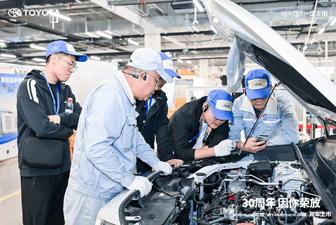 30周年因你荣放,新RAV4荣放官降至高8000元,16.98万元起