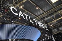 宁德时代发布天行客车解决方案：电池质保15年150万公里