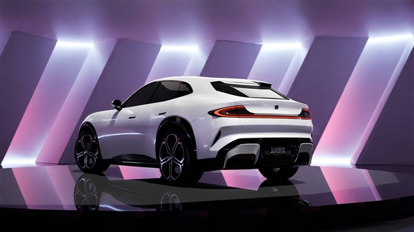 小米首款SUV“法拉米”外觀內飾曝光！車頭超長姿態(tài)超低 越看越像法拉利