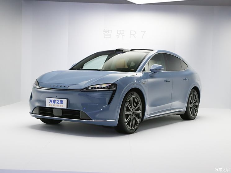“智界R7:预售26.8万起,华为电机与802km续航的完美碰撞”
