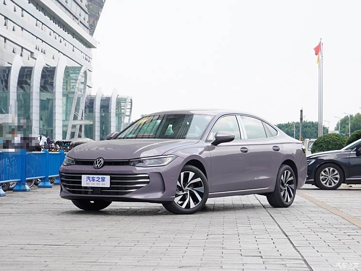 上汽大众 帕萨特 2025款 Pro 380TSI 行政版