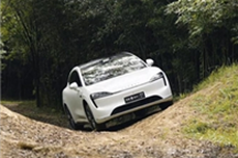 居然这么强！智界R7华为途灵平台内测视频曝光