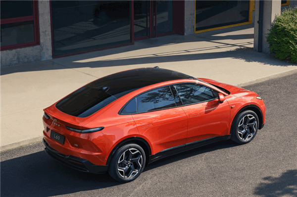 樂道L60熱銷爆單，雙球節(jié)麥弗遜懸架詮釋家庭SUV新標(biāo)準(zhǔn)