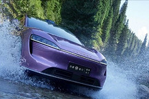 智界R7携华为ADS 3.0上市，越野能力惊艳纯电SUV市场