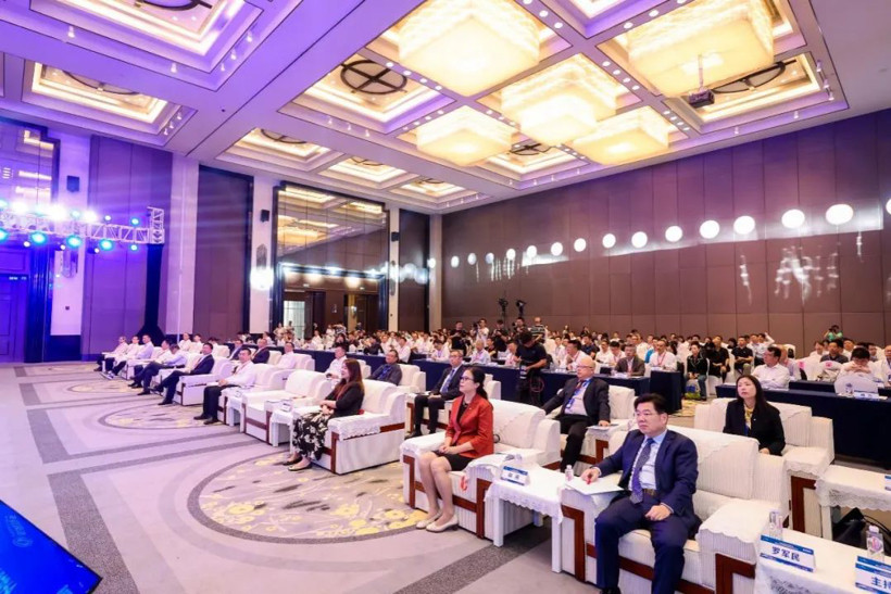 應(yīng)對挑戰(zhàn)，搶抓機(jī)遇，2024中國汽車供應(yīng)鏈大會在武漢召開