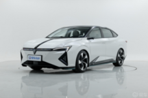 东风本田灵悉L纯电轿车上市：五连屏科技感，运动化设计