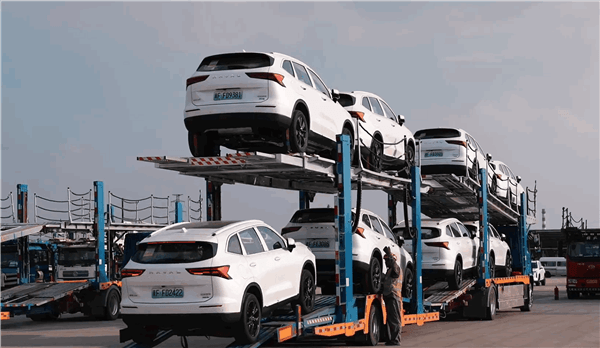 1元抽中新車三年免費(fèi)使用權(quán)！103臺(tái)哈弗H6中獎(jiǎng)車今日開啟交付