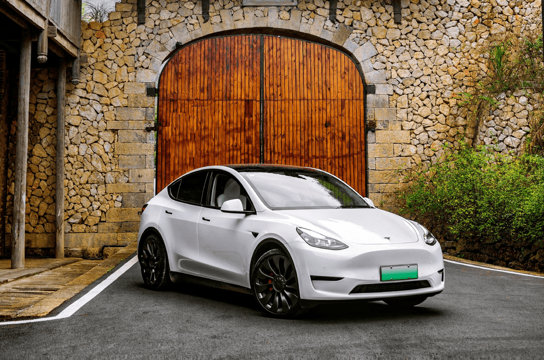 五車“圍剿”，Model Y還是“當(dāng)打之年”？