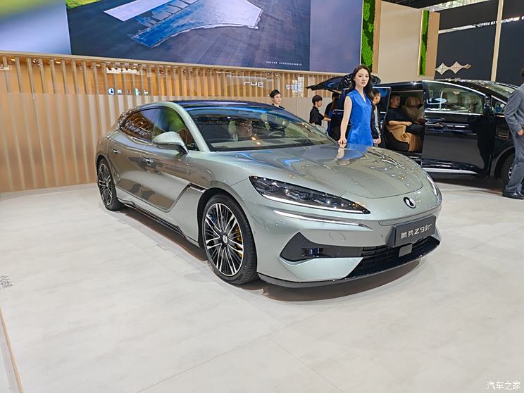 腾势Z9GT亮相天津车展,33.48万起售,纯电续航630km,插混续航1101km