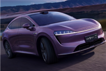 智界R7大定超1.1万 余承东：终于从S7跌倒的地方又爬了起来