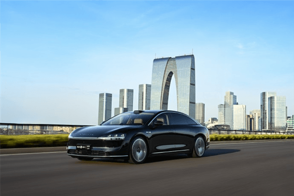 智界R7大定超1.1萬 余承東：終于從S7跌倒的地方又爬了起來