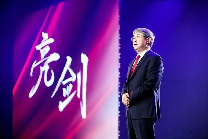 “白頭少年”尹同躍