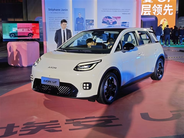 同級唯一配倒車AEB 廣汽埃安UT鸚鵡龍預售：8.98萬起