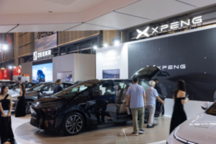 小鹏X9右舵版新加坡首秀，全球化战略加速推进