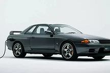 日产经典GT-R R32电动版亮相，435马力续写性能传奇