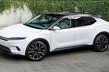 克莱斯勒电动跨界车开发暂停，全电动化计划受挫