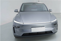煥新版Model Y國內(nèi)實車展示：車燈大不同 后排可電動折疊