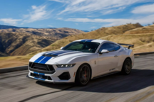 性能猛獸回歸！830馬力V8機(jī)械增壓上身！謝爾比GT350/GT350R官圖