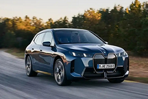 宝马iX中期改款发布，续航高达701km，春季全球上市