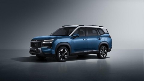 五菱星光560官图发布 提供燃油/插混/纯电三种动力-图1