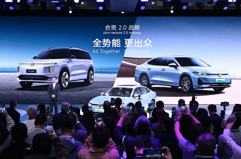 上汽大众前11月累计销量超96万辆，“全能源形式”布局提速