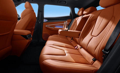 吉利博越推出限时优惠 至高15000元置换补贴 售价7.89万元-图7