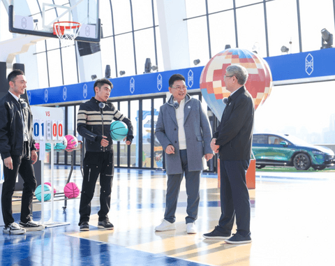 华为攒局五界齐聚，鸿蒙智行2026年都有哪些看点？