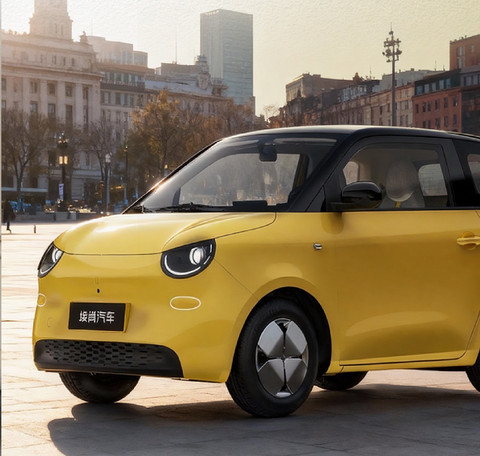 别再硬闯汽车圈了