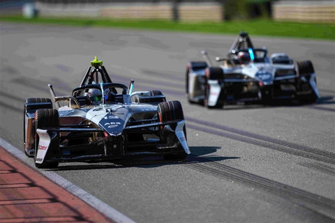 十年战绩辉煌!捷豹TCS车队开启Formula E第十个赛季新征程