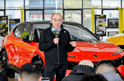 莲花For Me亮相：在“大六座”主流的对面，为驾驶者划出“对角线”