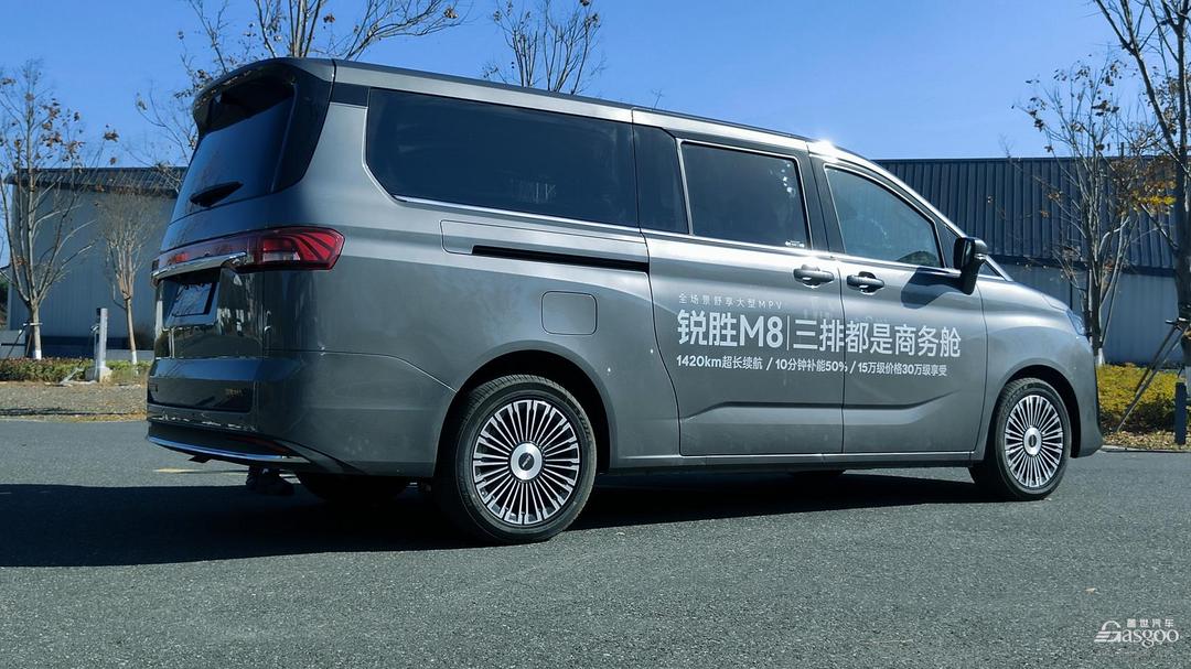試駕銳勝M8：能否上演一場務實的產(chǎn)品突圍？