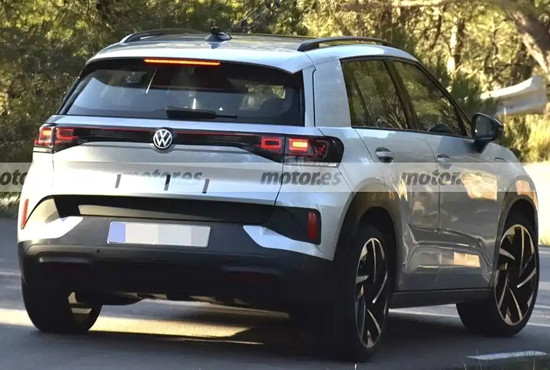 純電續(xù)航420km 曝大眾ID.Cross無偽裝諜照