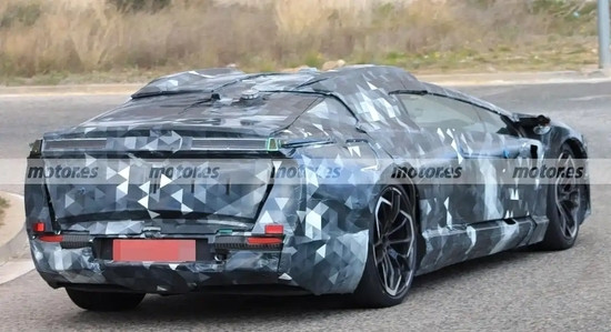 與Lucid合作 阿斯頓·馬丁Lagonda諜照曝光