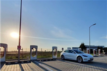 年輕人曬春節(jié)電車返鄉(xiāng)賬單：1100公里充電五次花費(fèi)218元