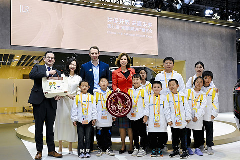 捷豹路虎的2024，和时代同频，在变革中求更大的突破
