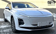 2025款红旗E-QM5 PLUS亮相：前脸升级，电机功率增至110千瓦