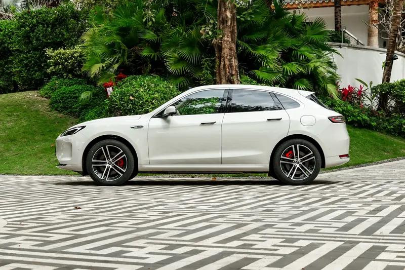 问界新M5 Ultra售价22.98万起，大定破1.5万提车加码补贴高达1万