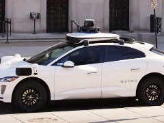 Waymo自动驾驶出租车扩张：重返纽约路测，加州服务增80平方公里