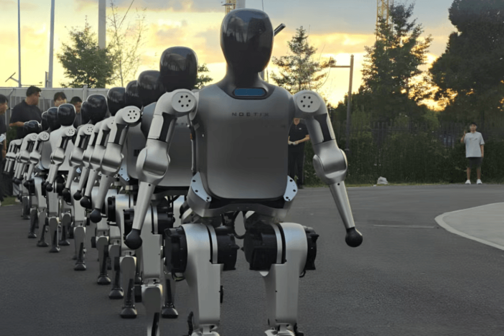 從春晚舞臺(tái)走向流水線：2025年，人形機(jī)器人的“成人禮”