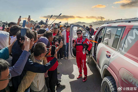 “耿直人”魏建军