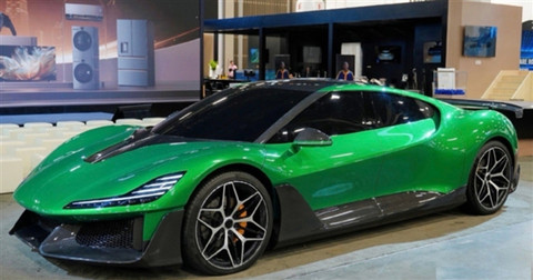 追觅首款超跑亮相CES:造型战斗拉风 马力1876匹